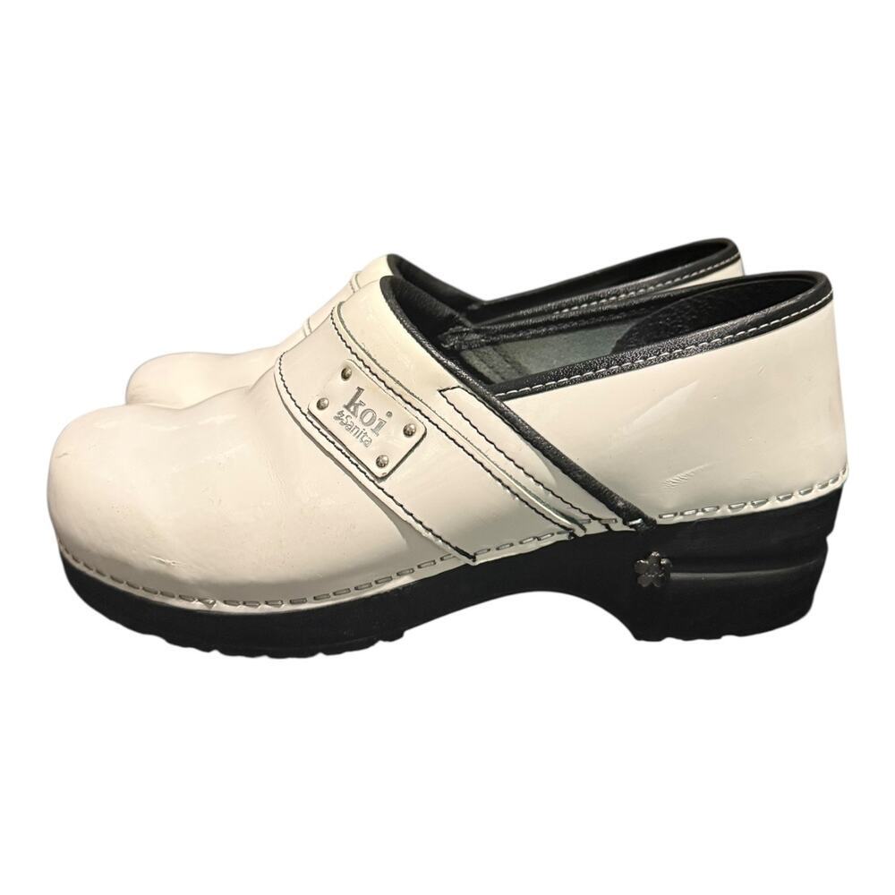 Koi by SANITA Danish White Patent Clogs Shoes Size 40 US 9 Slip On Comfort Nurse - Picture 5 of 9